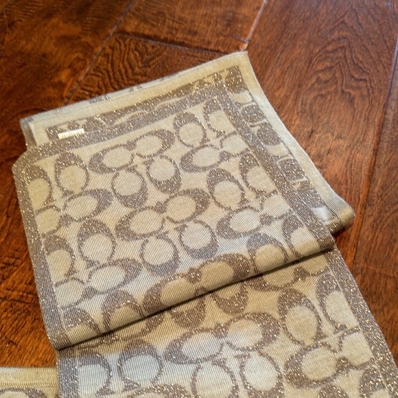 Coach scarf and matching headband - Picture 2 of 2